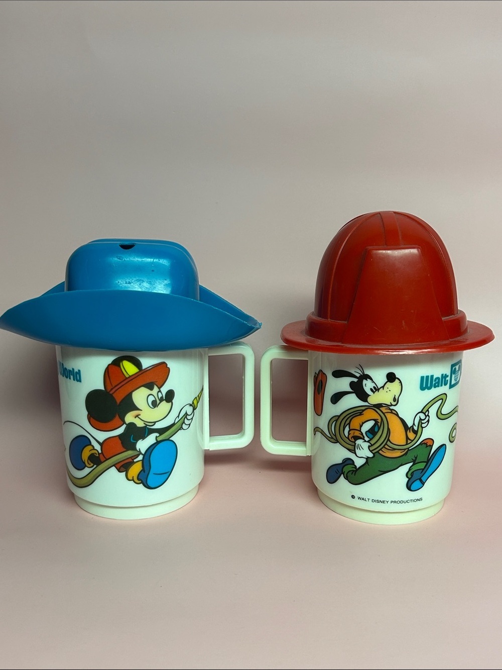 DISNEY Plastic Mug Mickey Mouse + Goofy firefighters with Lids